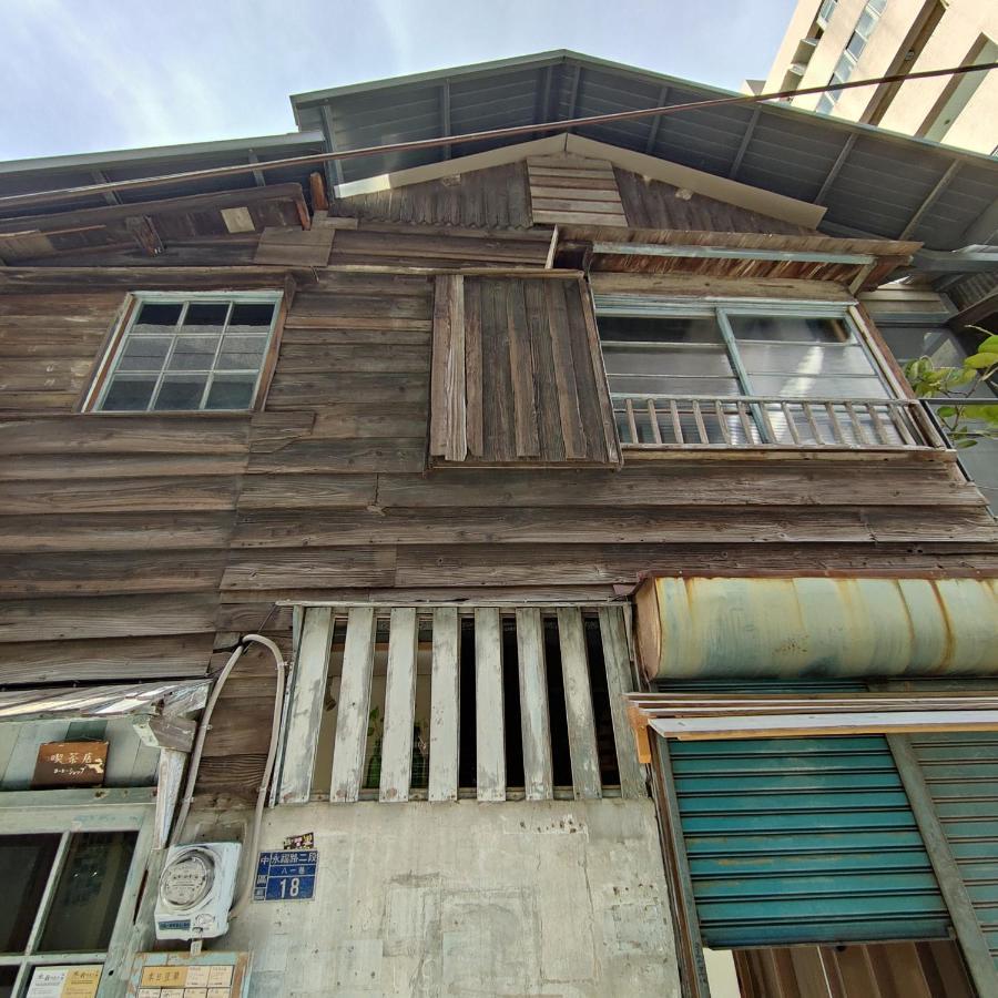 Jerry'S Mazehut Hostel Tainan Bagian luar foto