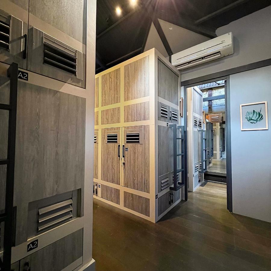 Jerry'S Mazehut Hostel Tainan Bagian luar foto