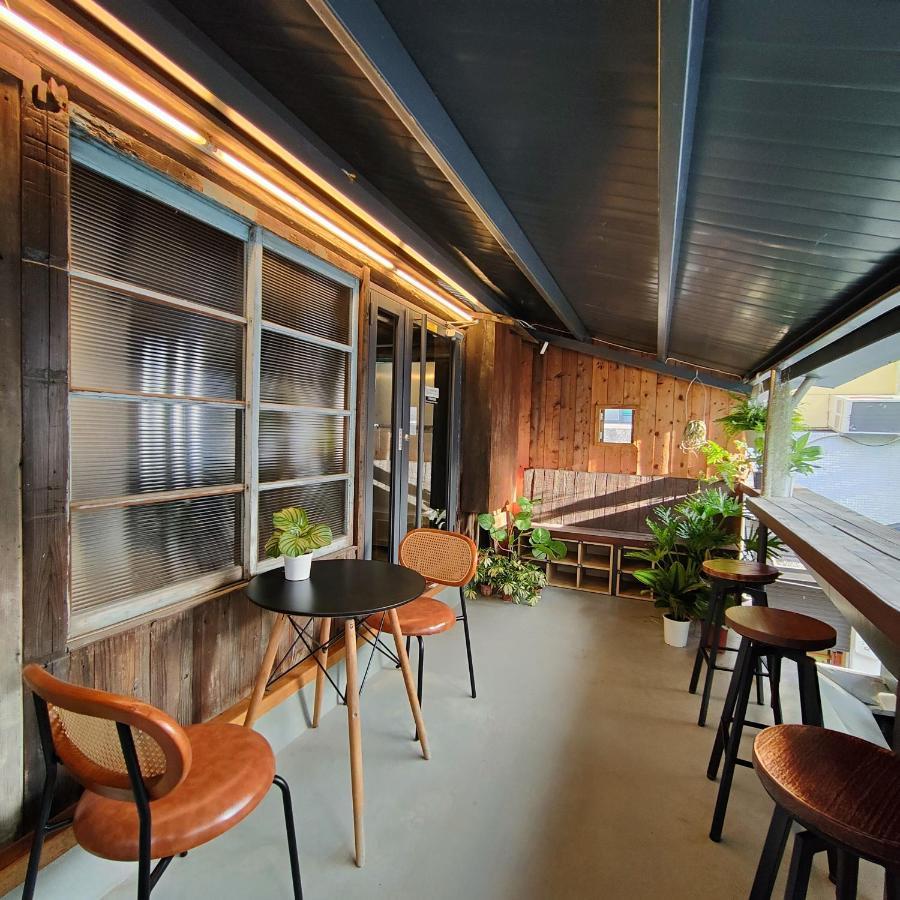 Jerry'S Mazehut Hostel Tainan Bagian luar foto