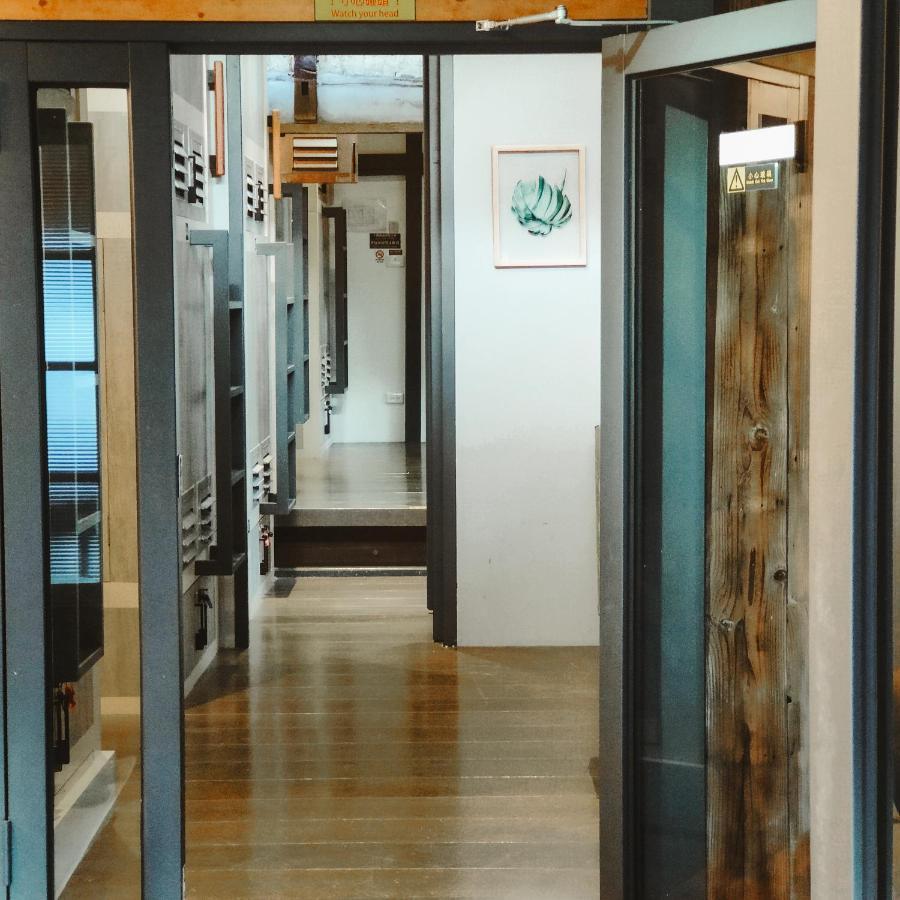 Jerry'S Mazehut Hostel Tainan Bagian luar foto